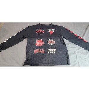 NBA Chicago Bulls Long Sleeve T-Shirt Men’s Large